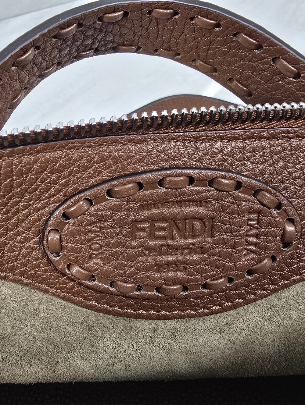 🔥RARE🔥 Fendi Selleria By-The-Way Medium Satchel - Picture 12 of 16